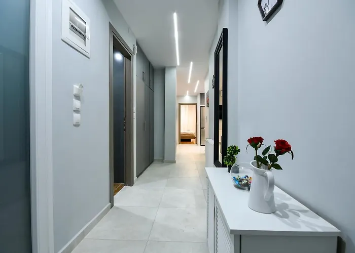 Center Luxury * Салоники