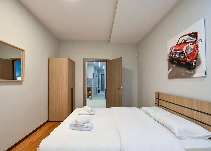 Center Luxury *