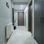 Center Luxury سالونيك