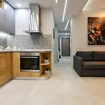 Center Luxury * سالونيك