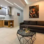 Center Luxury شقة