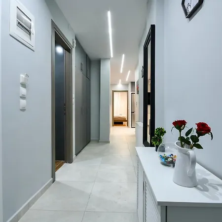 Center Luxury * Салоники